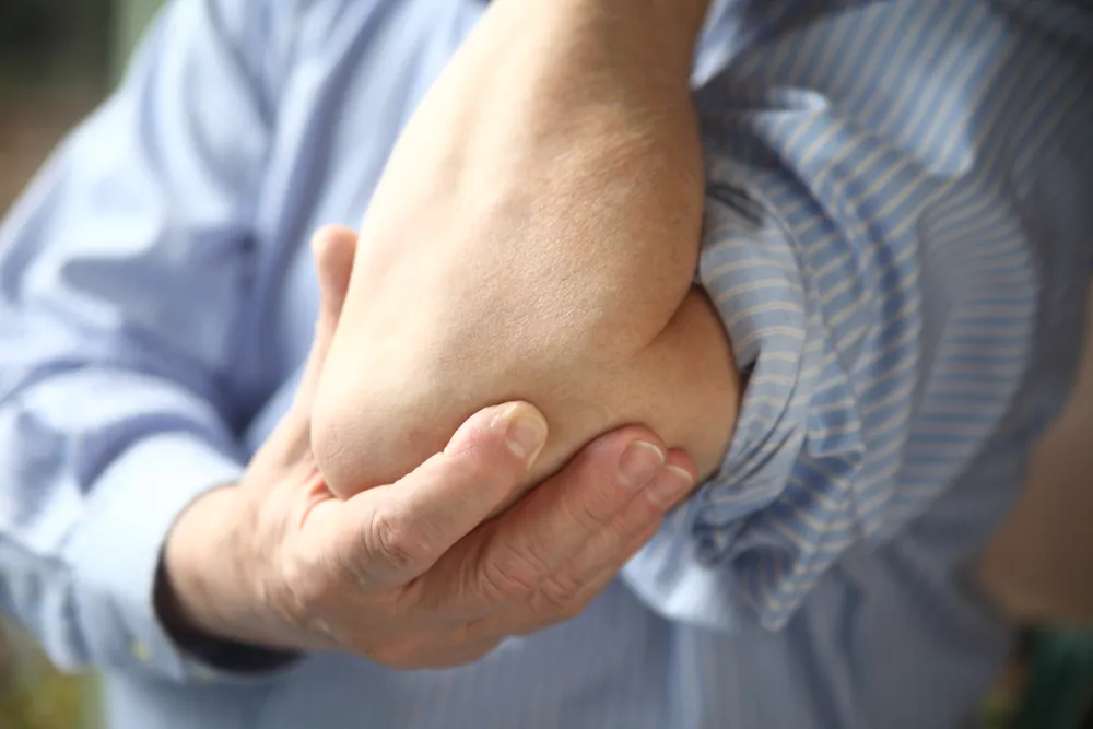 a person experiencing arthritis