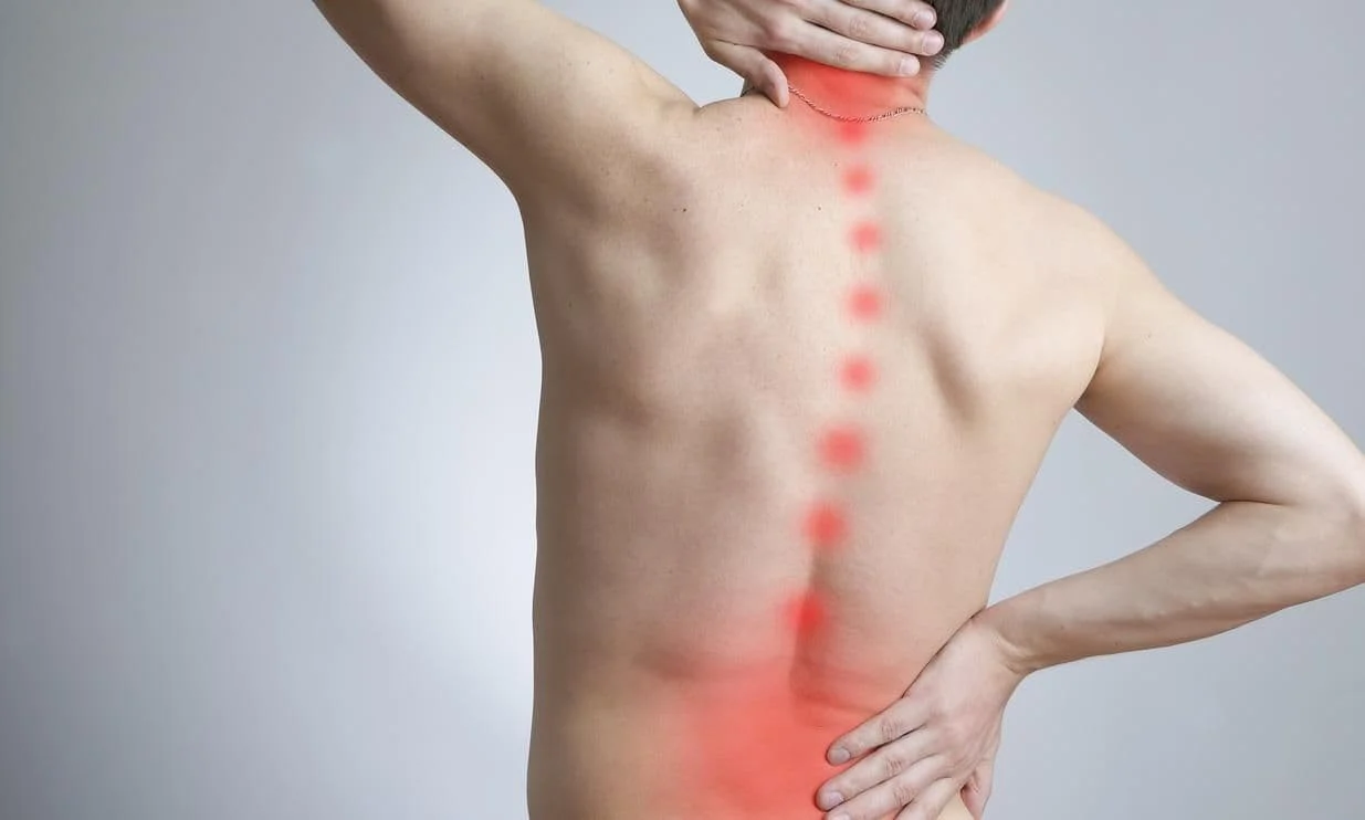 Man with neck and back pain in Edmonds, WA