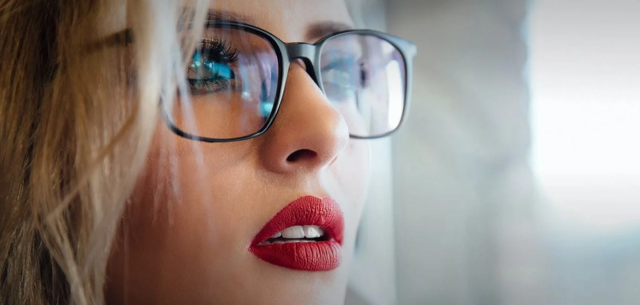 woman with eyeglasses