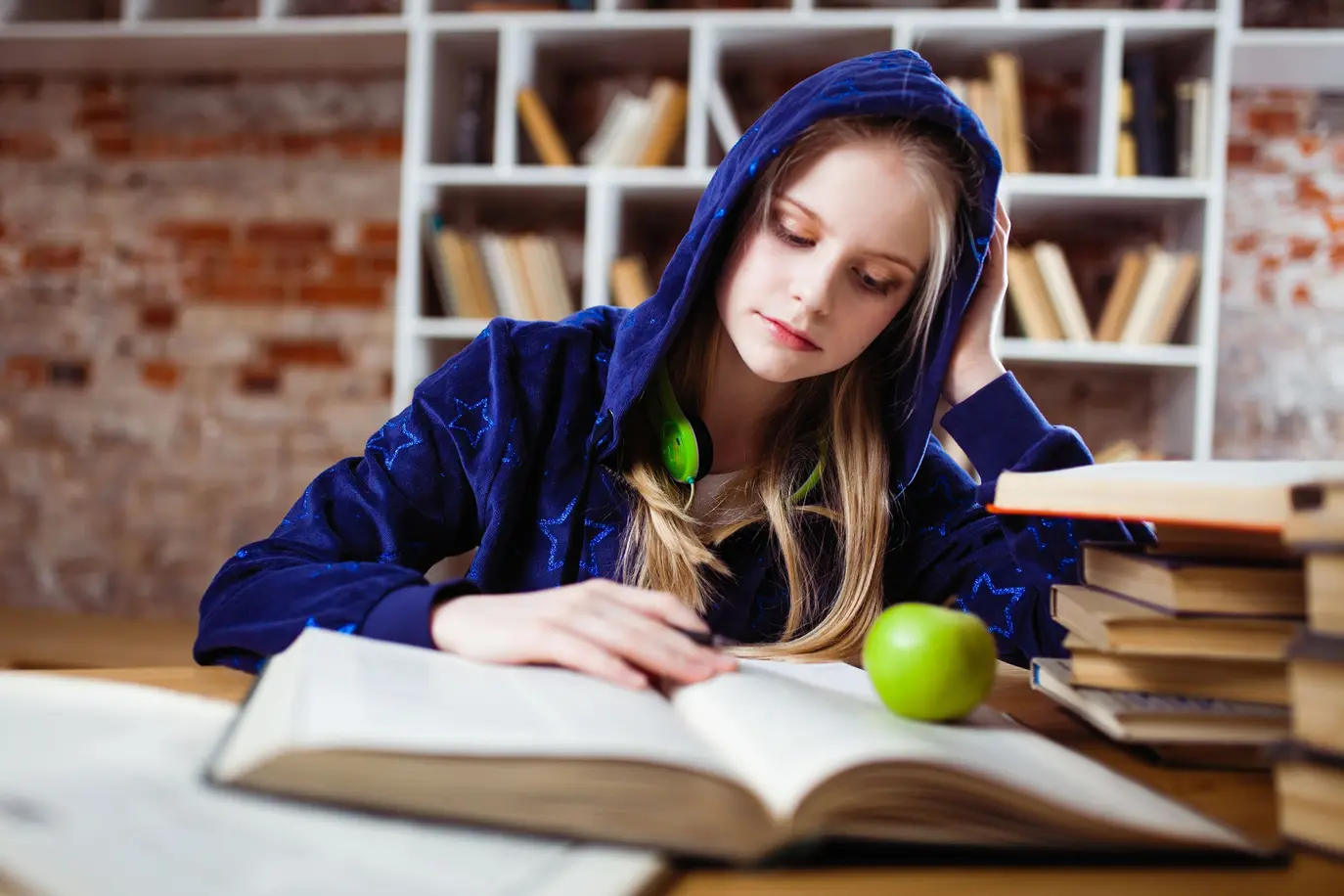 girl studying