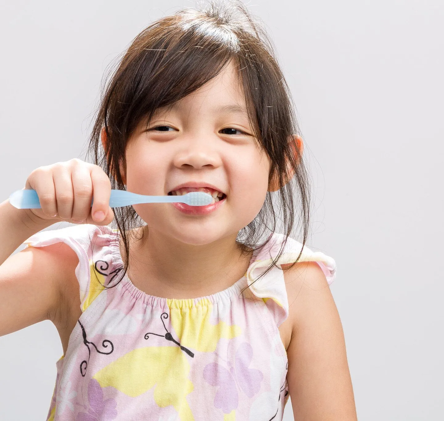 Kid brushing