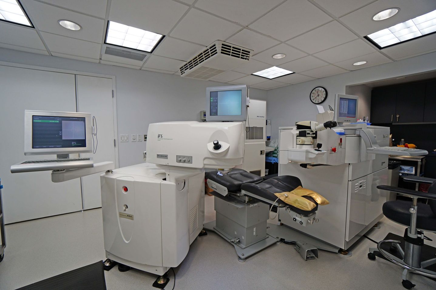 Photo Gallery Ophthalmologist, Optometrist, and LASIK providor in Coral