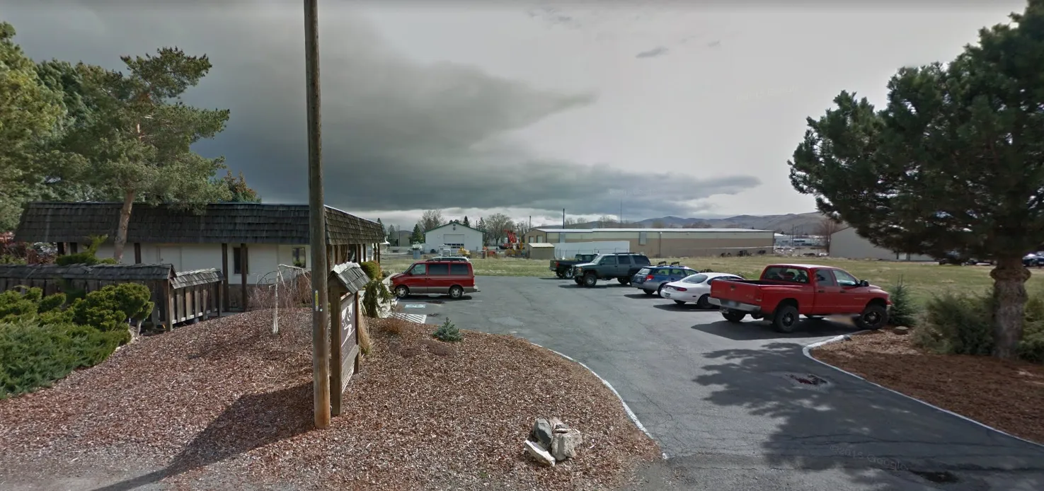 exterior of dental office building and parking lot, Mountain Valley Dental Group, Baker City, OR dentist