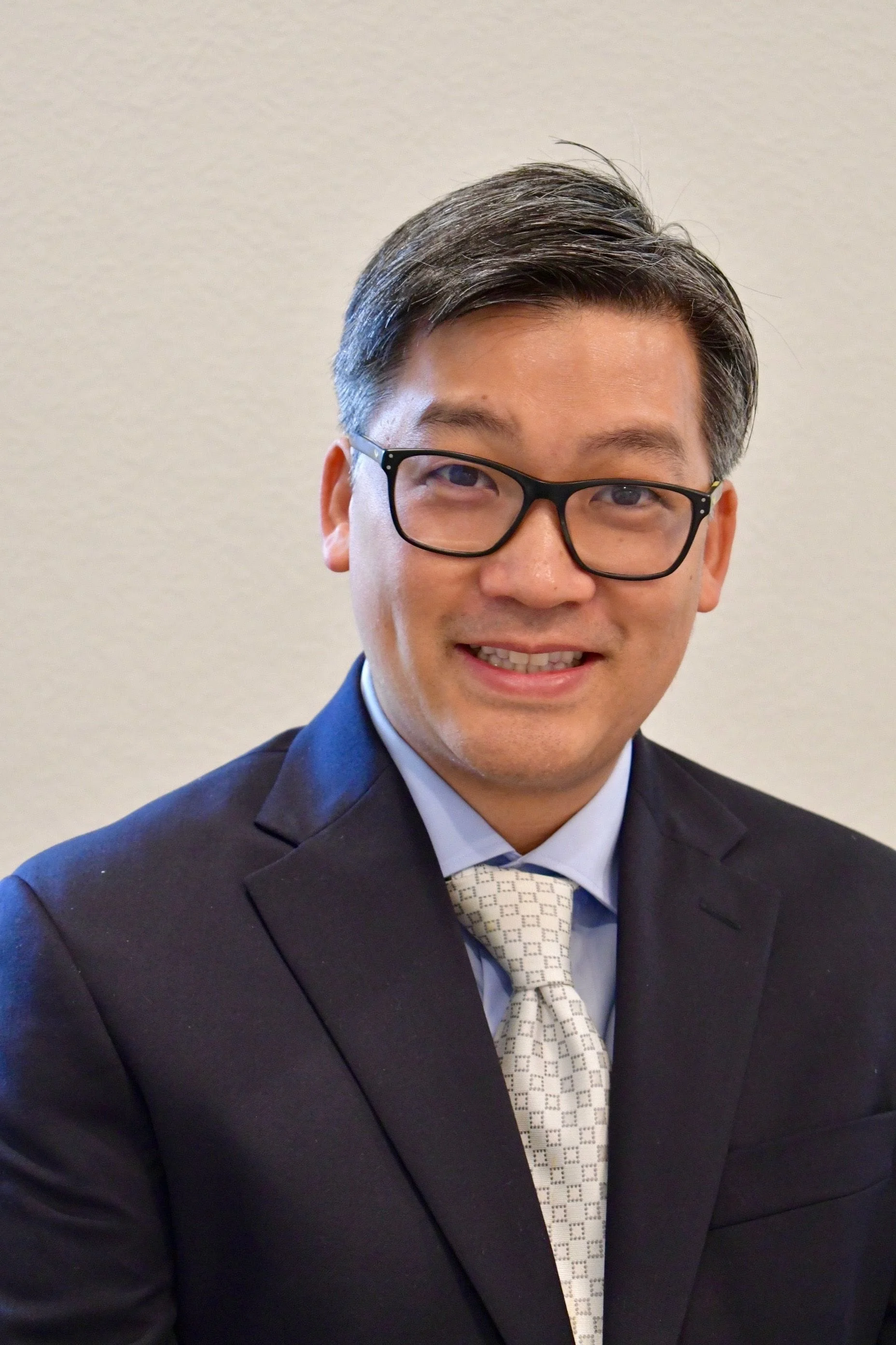Dr. Arnald Cheng