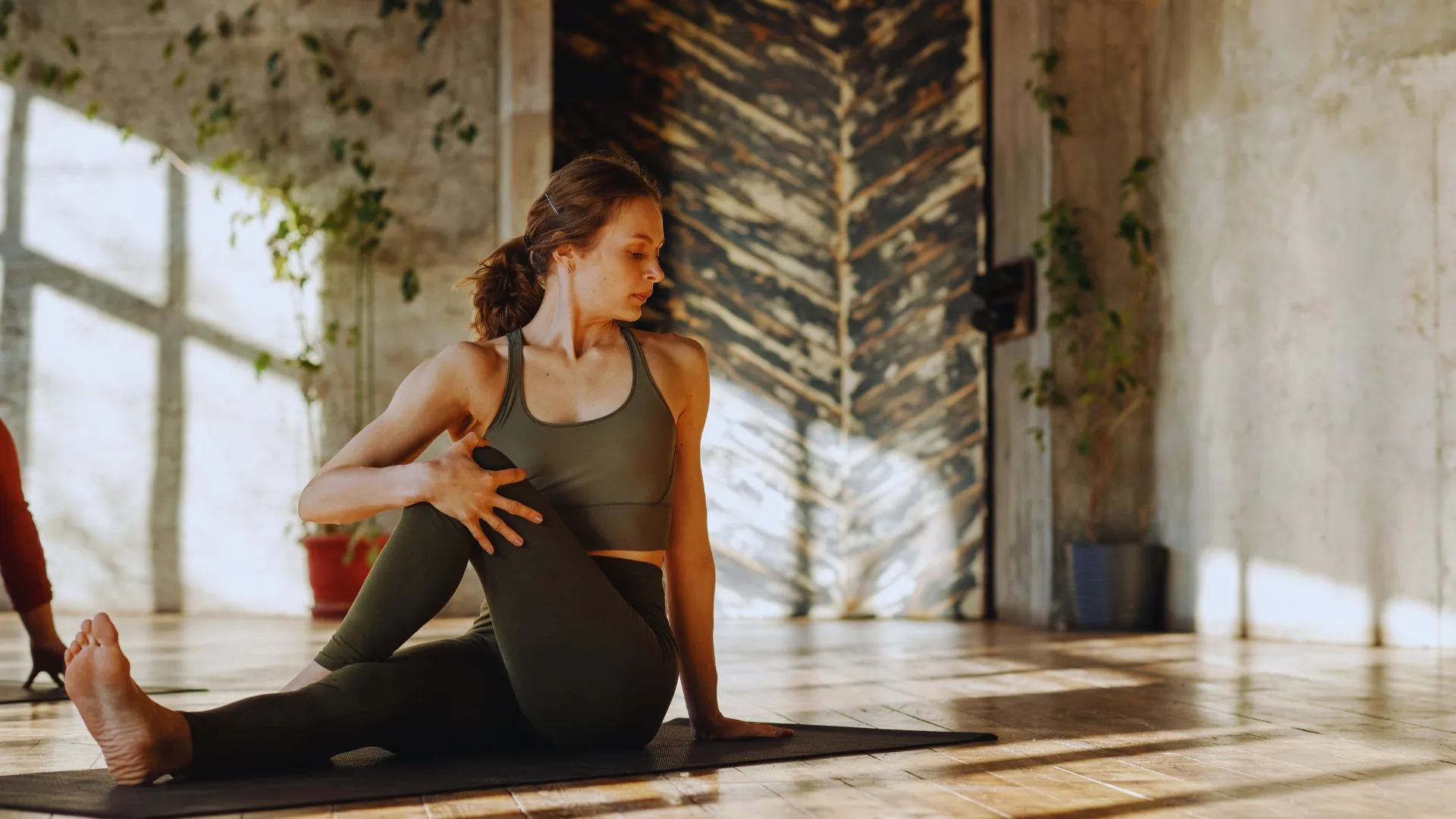 Benefits of assisted stretch therapy for stiffness and soreness