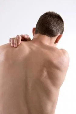 man with shoulder pain in Pompton Lakes, NJ
