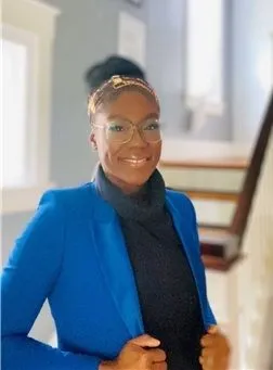 Daphne StValliere picture