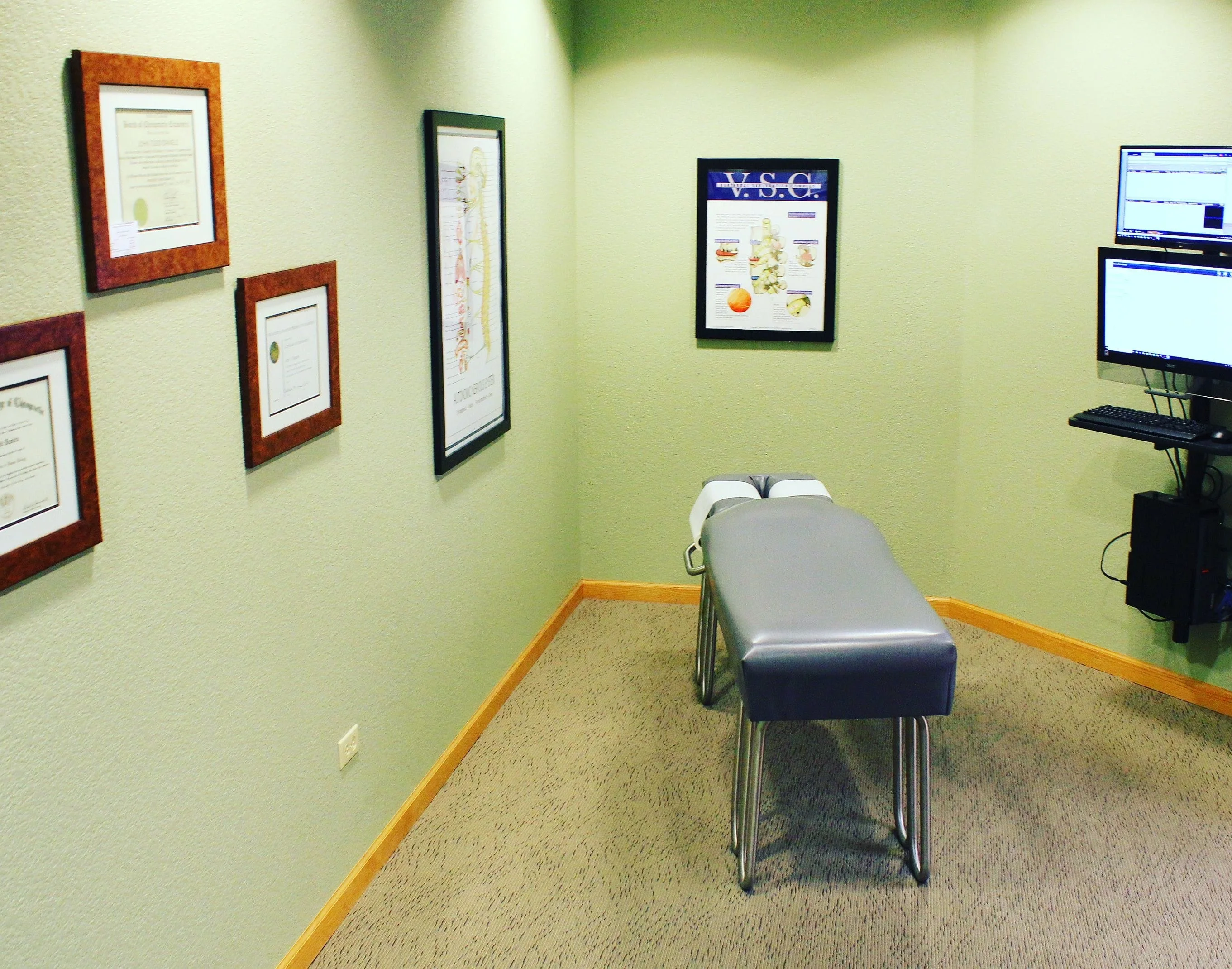 Daniels Chiropractic - Chiropractor in Denver, CO US :: Virtual Office Tour