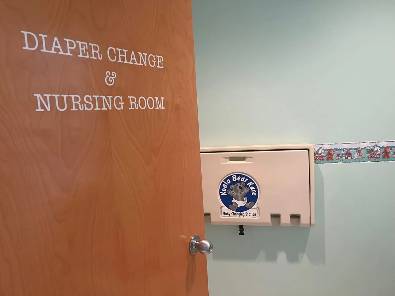 DIAPER CHANGING STATION