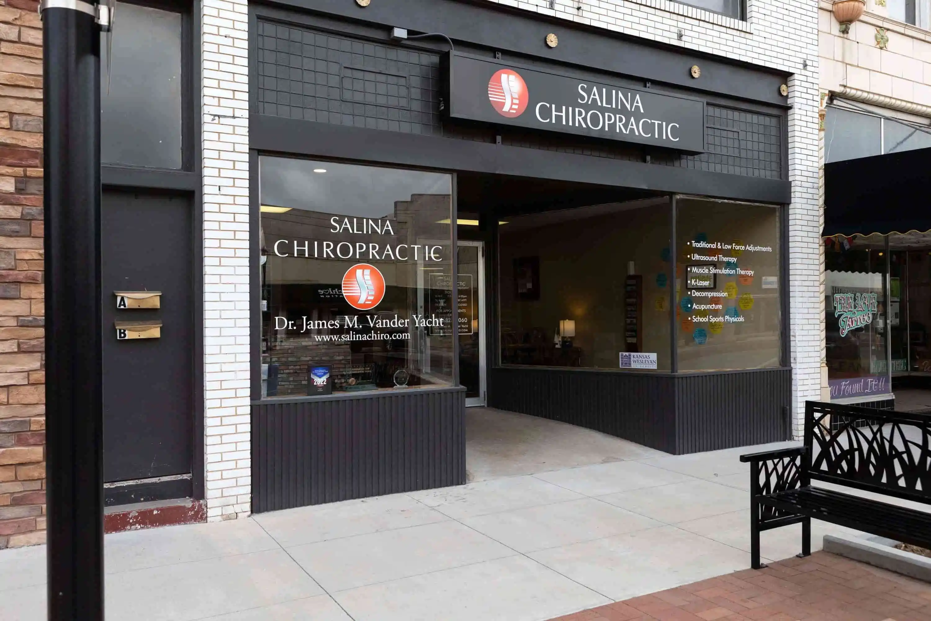 Image of a Chiropractic office.