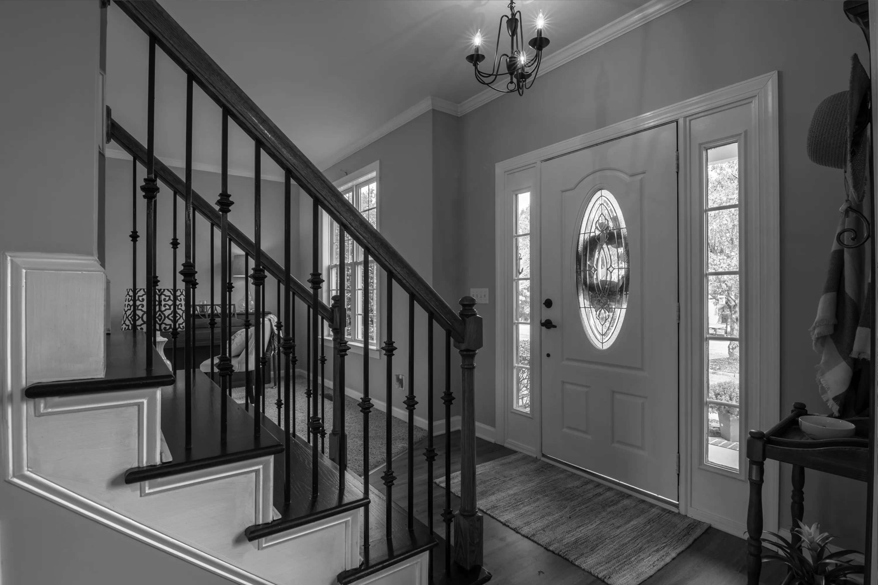 Image of home entrance displaying excellent real estate photography skills