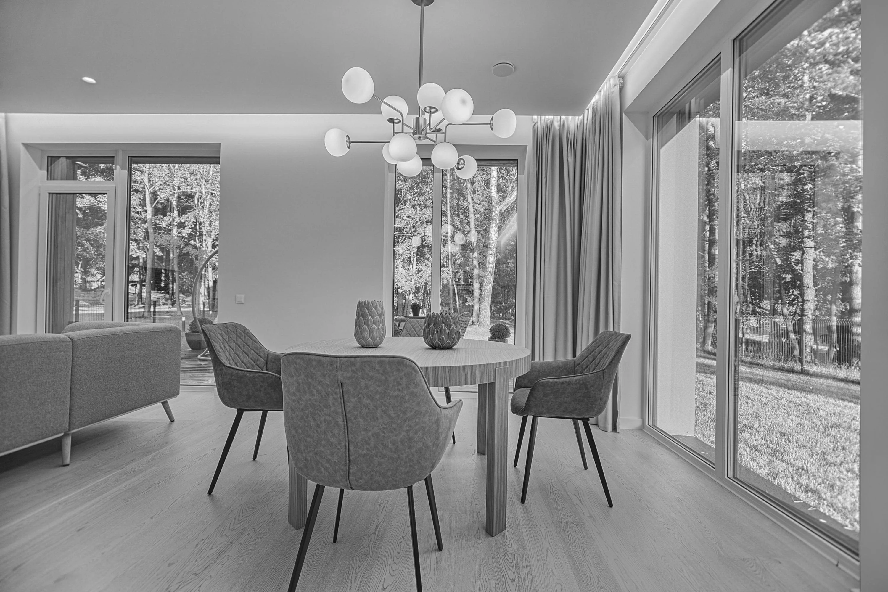 image of dining room displaying real estate photography skills