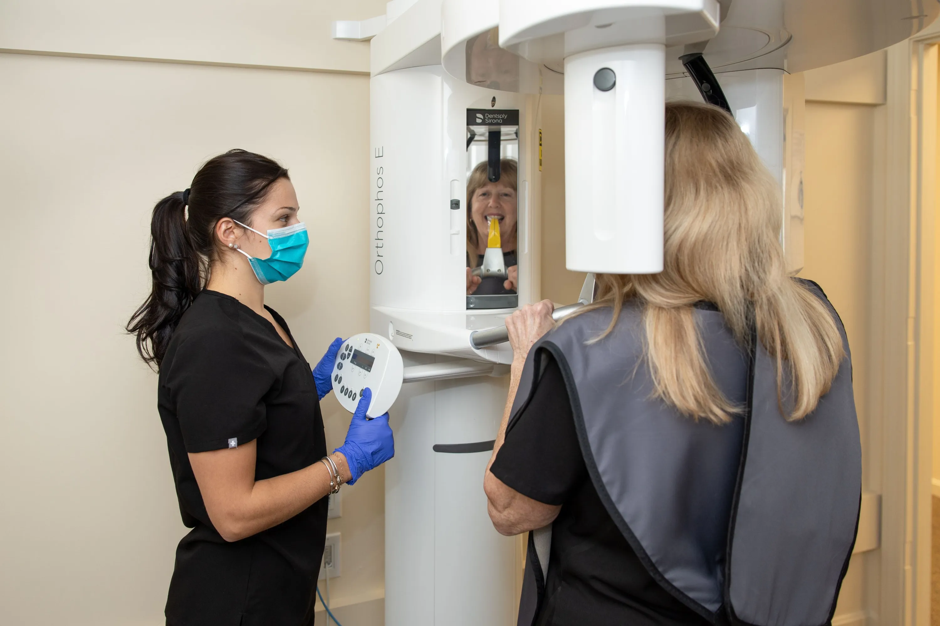 603 Dental has a panoramic x-ray machine.