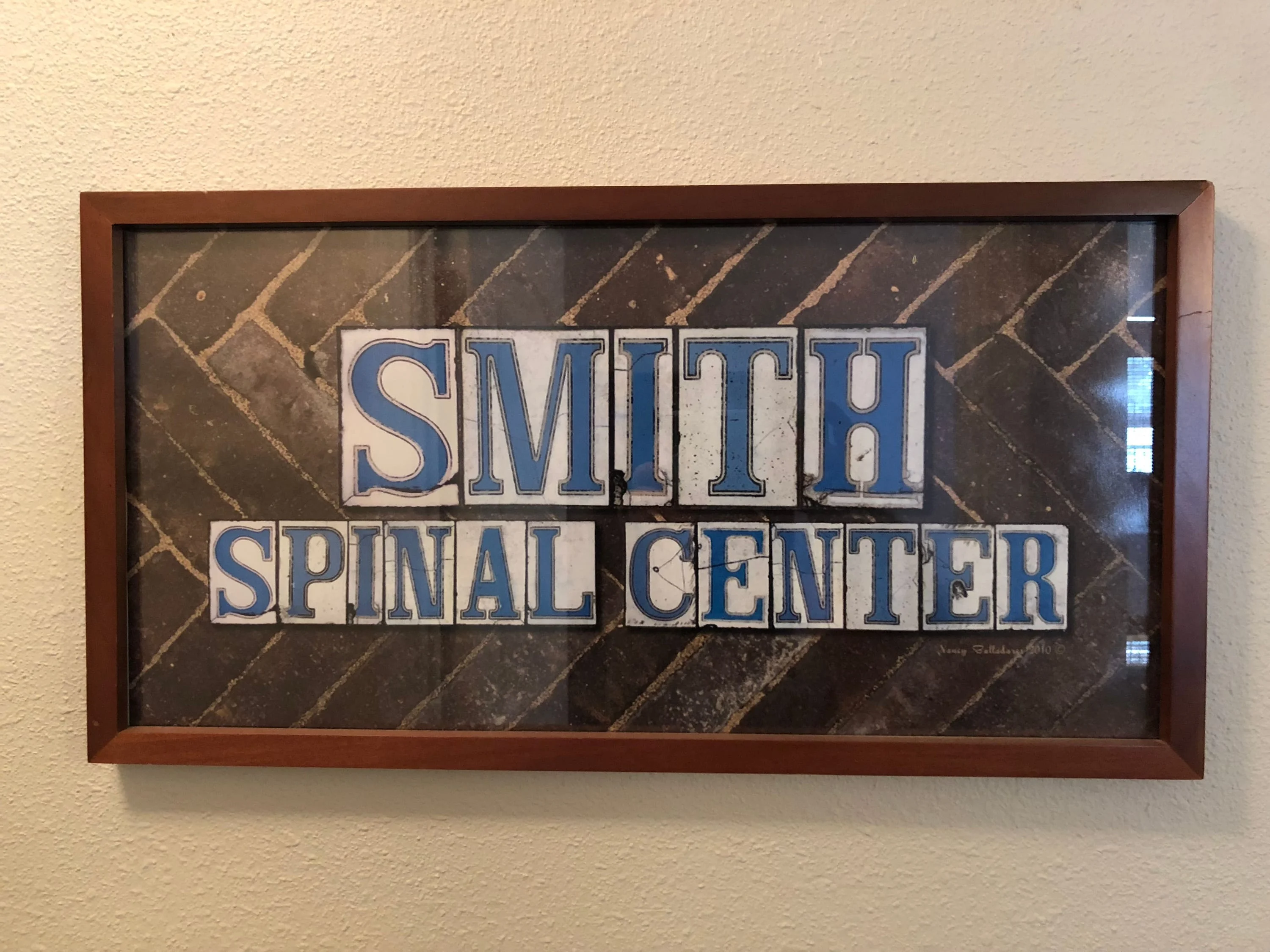 Smith Spinal Center Sign
