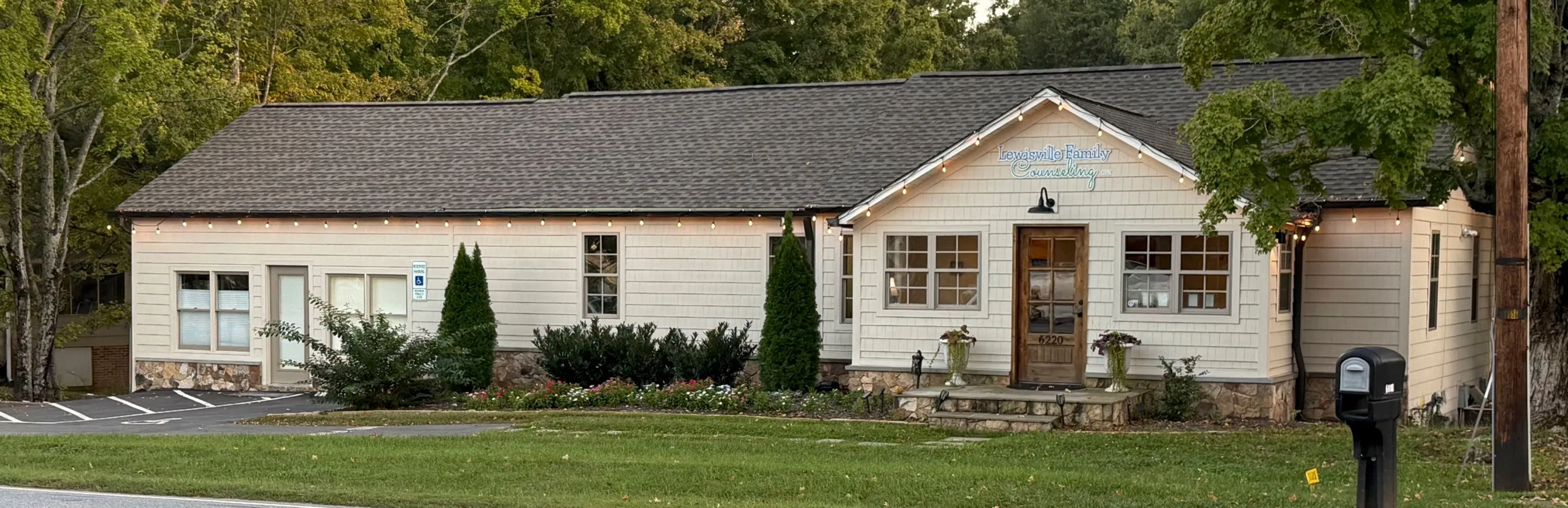 6220 Shallowford Road