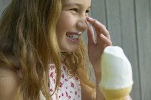 braces_girl_eating_ice_cream.jpg