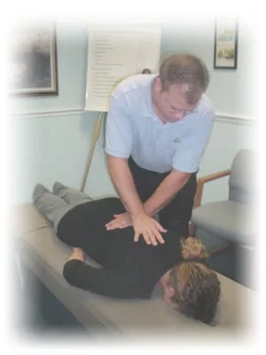 Dr. Jay Anderson chiropractic adjustment