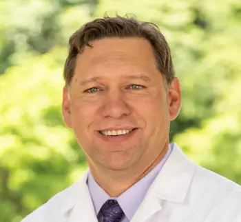 Roanoke, VA Dentist Richard D. Smith, DDS of Hunting Hills Family Dentistry