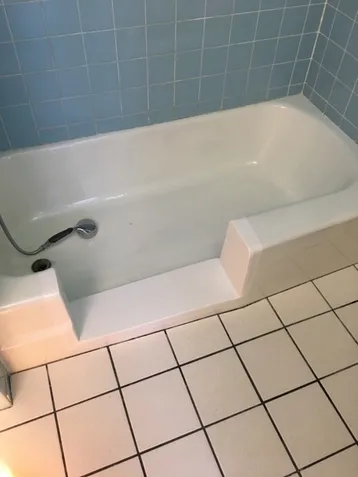 tub cut white