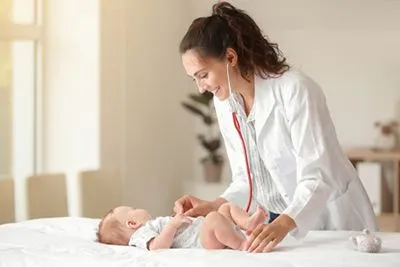 Pediatrician providing newborn care consultation