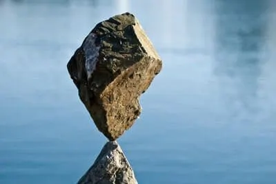 Balancing stone