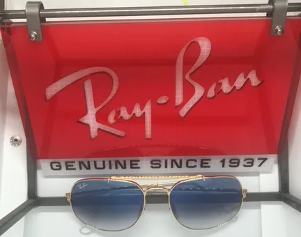 Ray-Ban