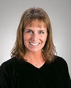 Kim: Hygienist Cedar Rapids, IA