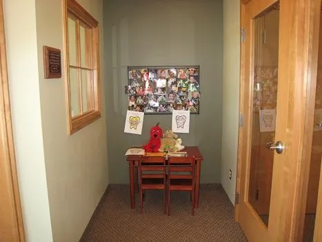 Sood Family Dental - Desk