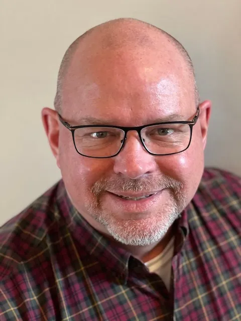 Chris Pekary headshot