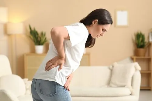 woman with sciatica