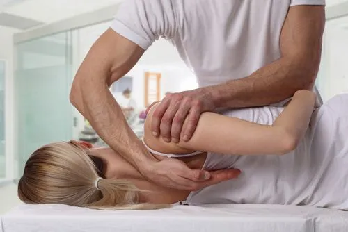 Chiropractic-Adjustment-in-Westlake-OH