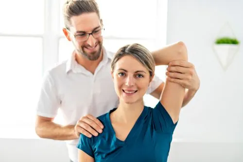 Sewell, NJ woman receiving chiropractic treatment after personal injury.