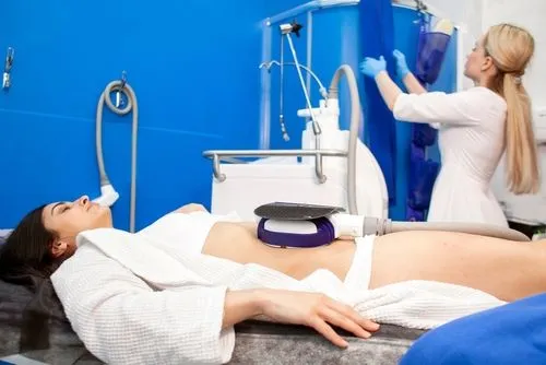 CoolSculpting procedure on clinic