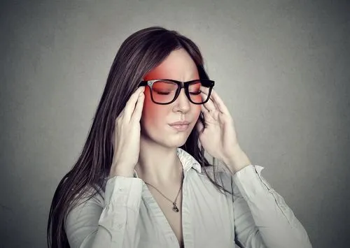 woman with headache