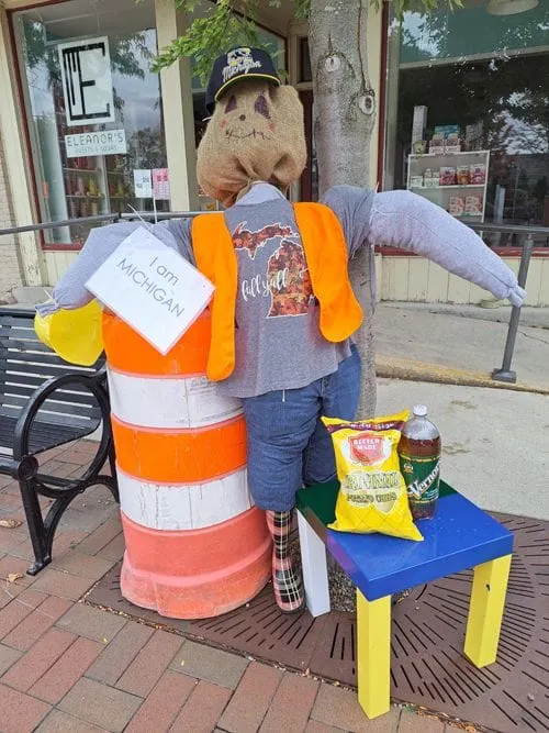 2023 12th Annual Saline Scarecrow Contest - Entry #15