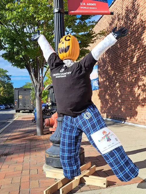 2025 Saline Scarecrow Contest Entry #13 Cross Country Mortgage