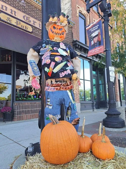 2025 Saline Scarecrow Contest Entry #3 Buschs Fresh Food Market