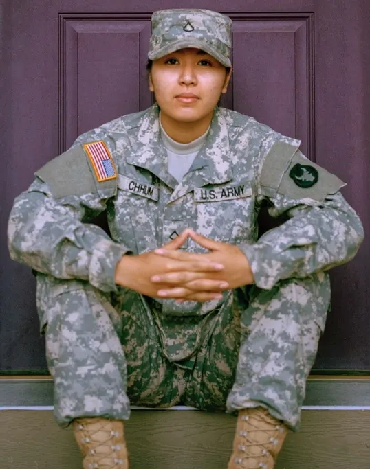 woman in military uniform