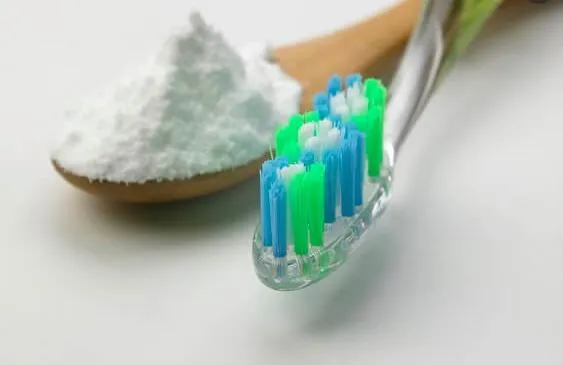 brushing with baking soda