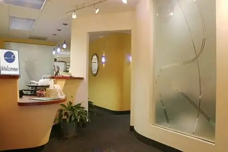 Vienna, VA - Andrew Thompson, DDS, PC