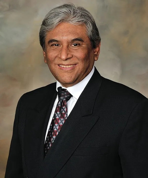 Dr. Carlos Rodriguez