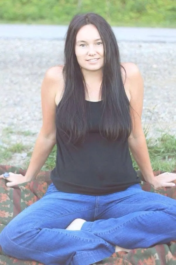 Portrait of Dr Melanie R. Casey