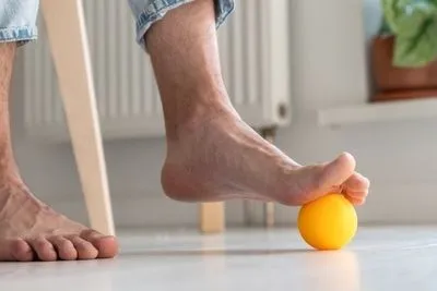 Illustration of arthritic foot to ease pain