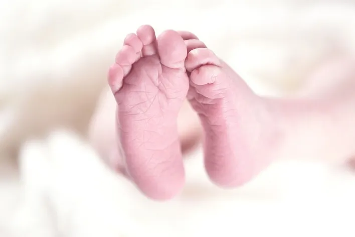 Baby feet