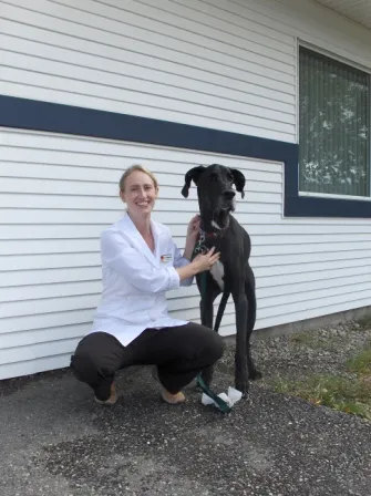 Dr. Sara, veterinarian at PG Vet