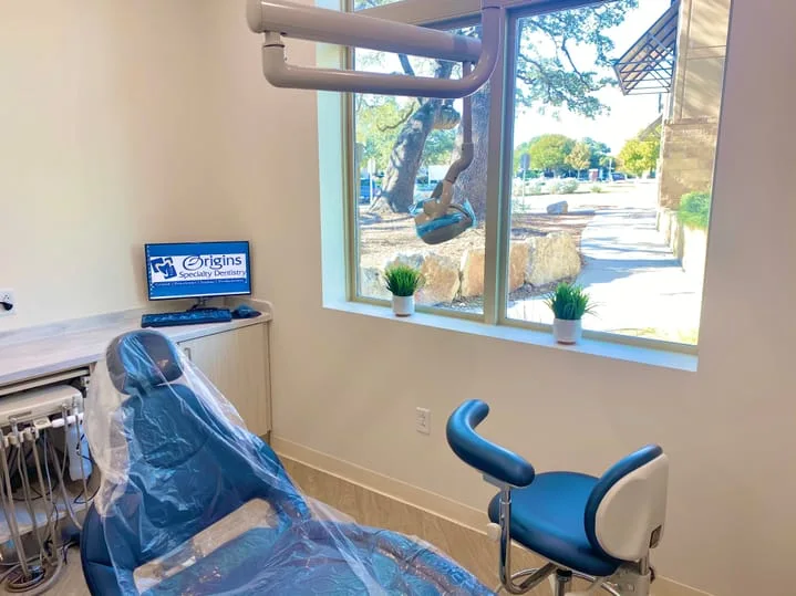Clean Modern Dental Office in Northwest San Antonio