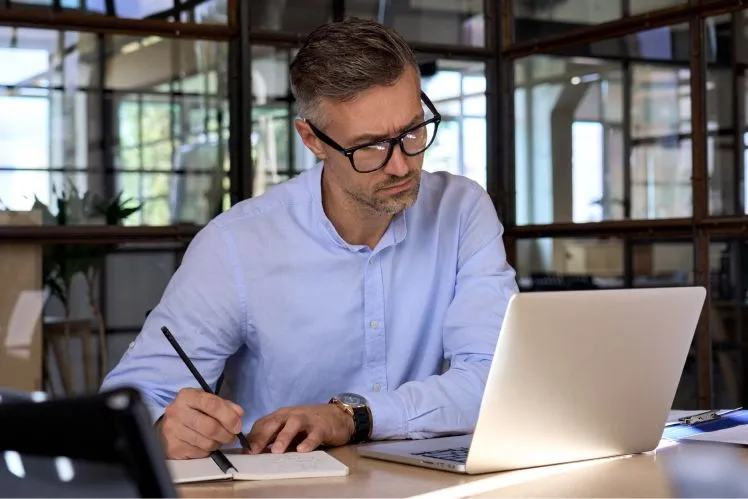 client in online session