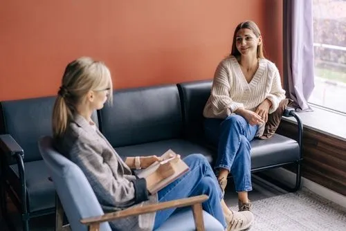 Woman visits therapist for women's issues