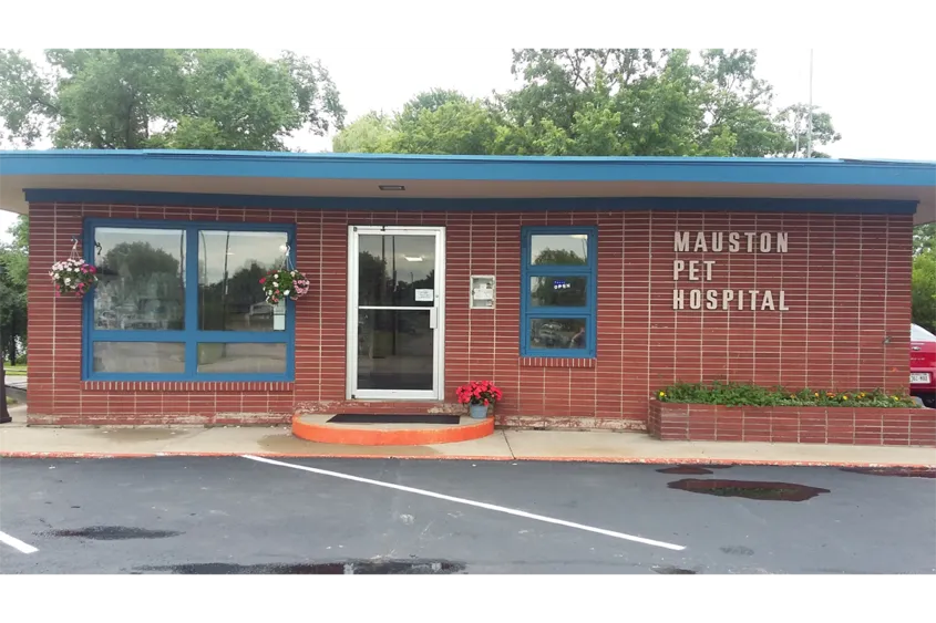 Hospital Front of Mauston Pet Hospital