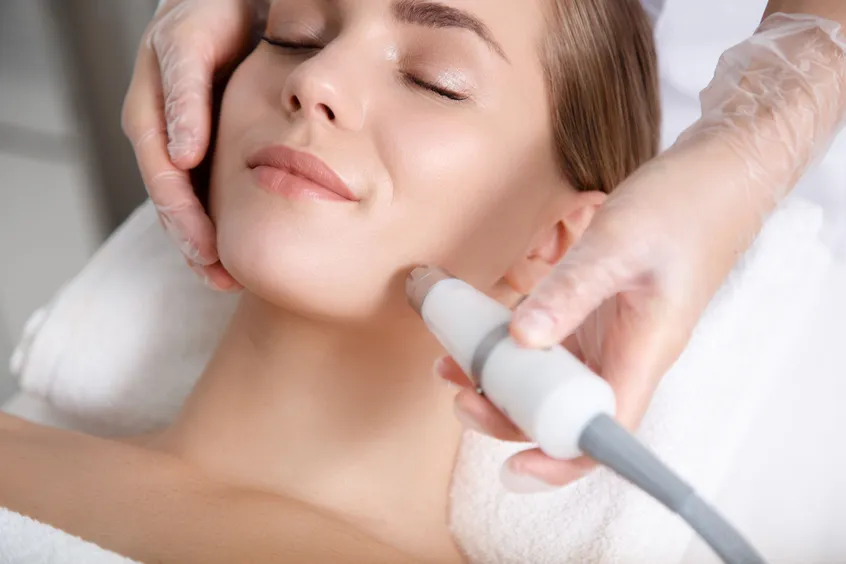 microdermabrasion-microneedling